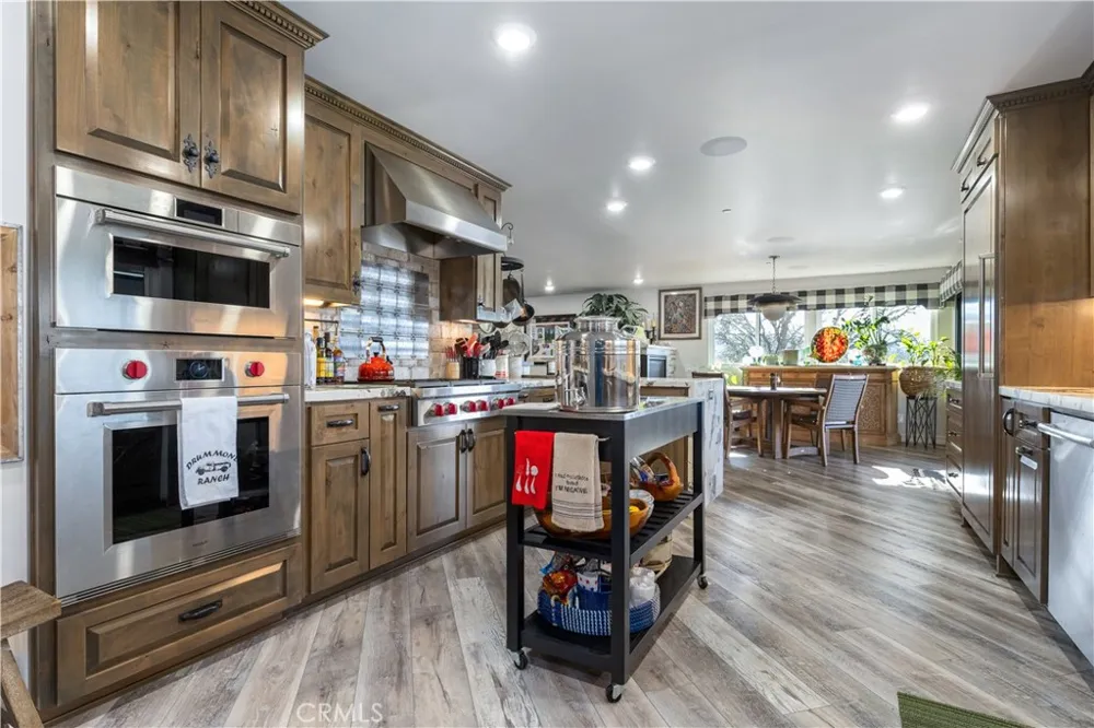 8215 Bass Pt Bradley, CA 93426
