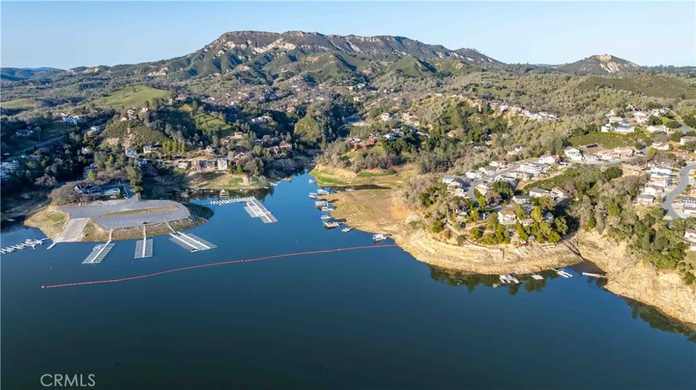 8215 Bass Pt Bradley, CA 93426