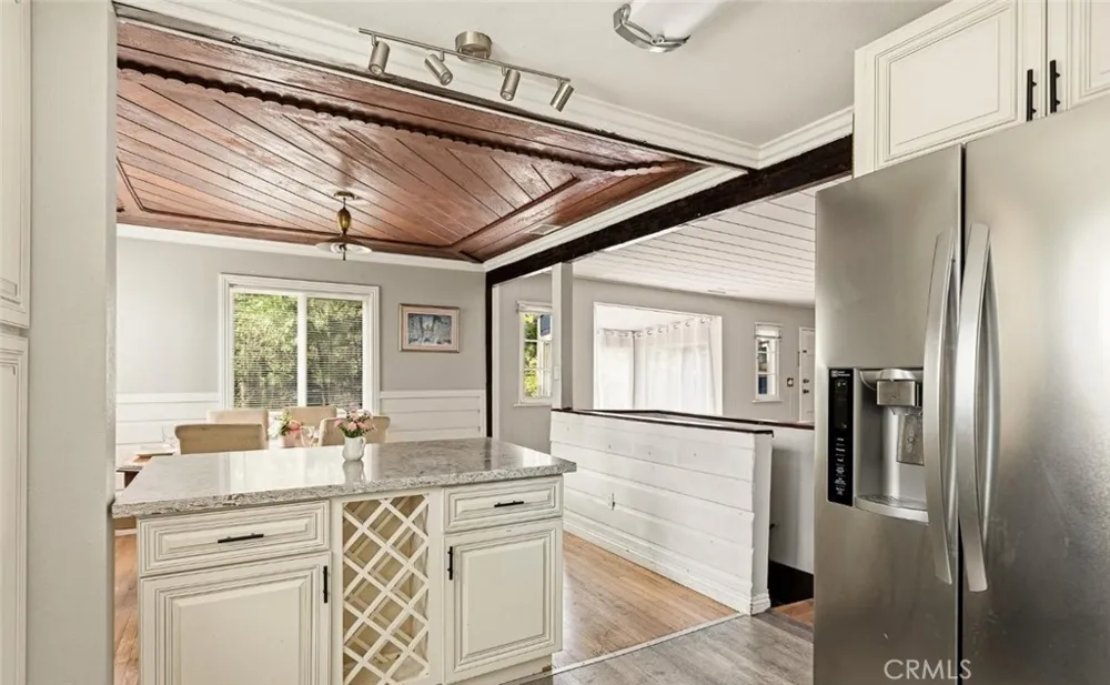 27472 Meadow Dr Crest Park, CA 92326