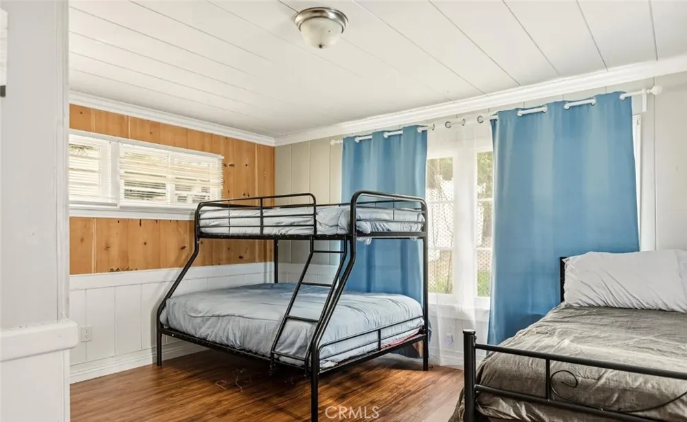 27472 Meadow Dr Crest Park, CA 92326
