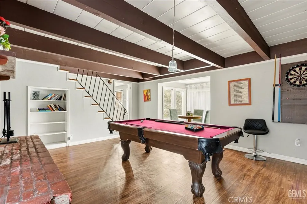27472 Meadow Dr Crest Park, CA 92326