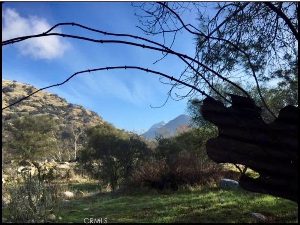 37608 Rio Vista Springville, CA 93265