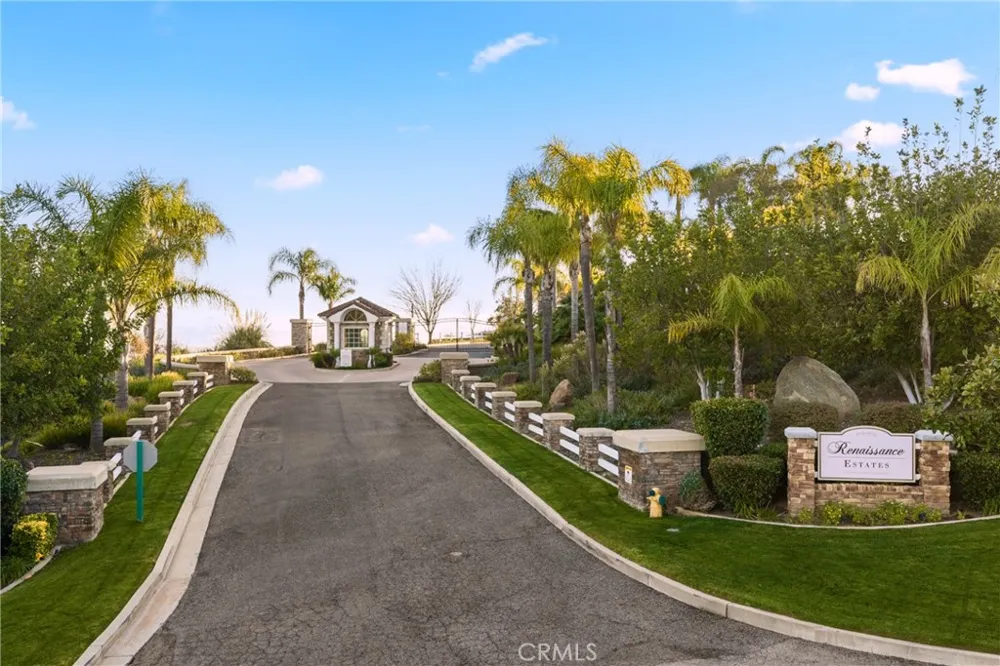 44930 Via Renaissance Temecula, CA 92590