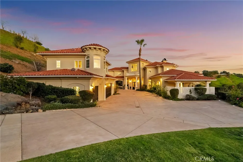 44930 Via Renaissance Temecula, CA 92590