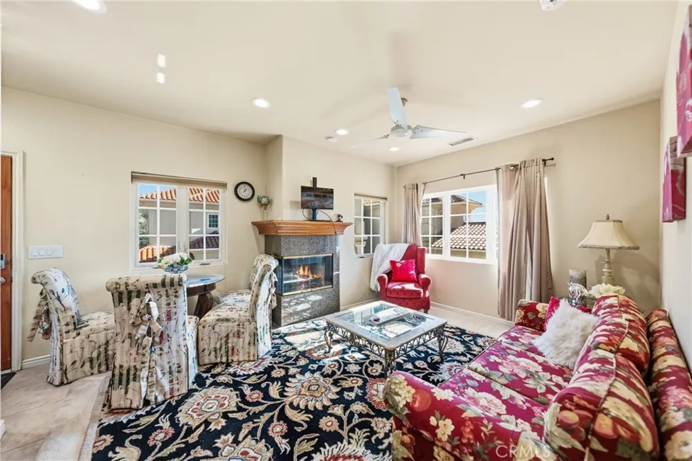 44930 Via Renaissance Temecula, CA 92590