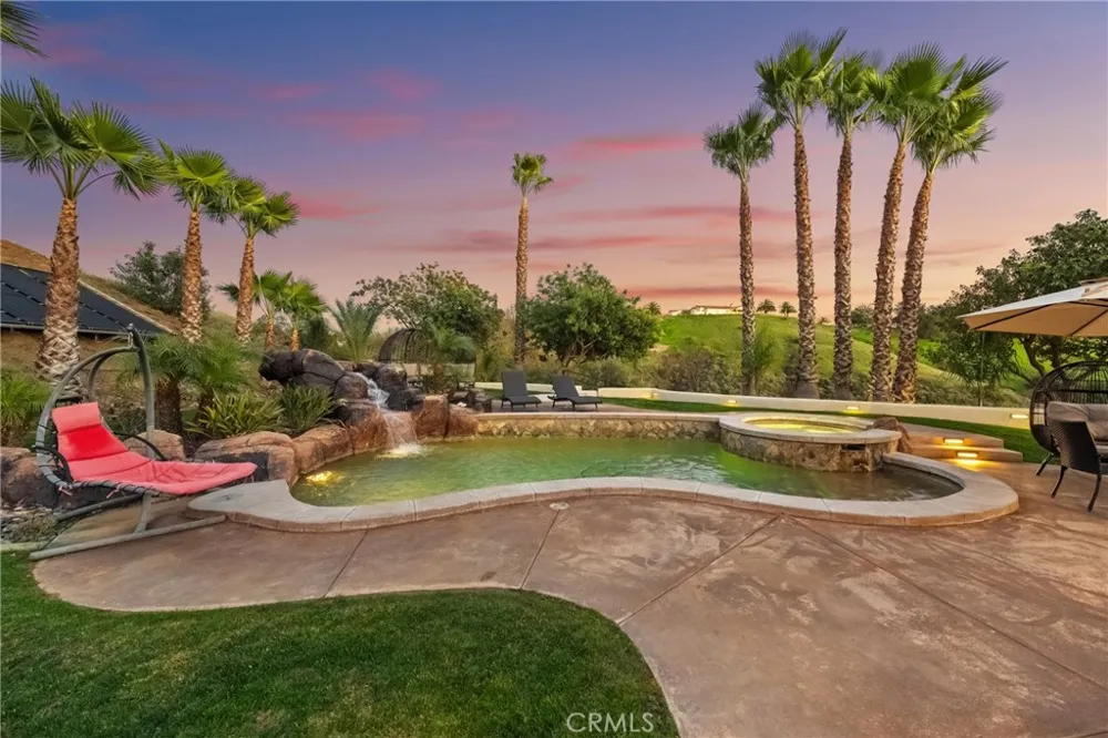 44930 Via Renaissance Temecula, CA 92590