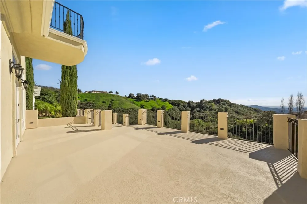 44930 Via Renaissance Temecula, CA 92590