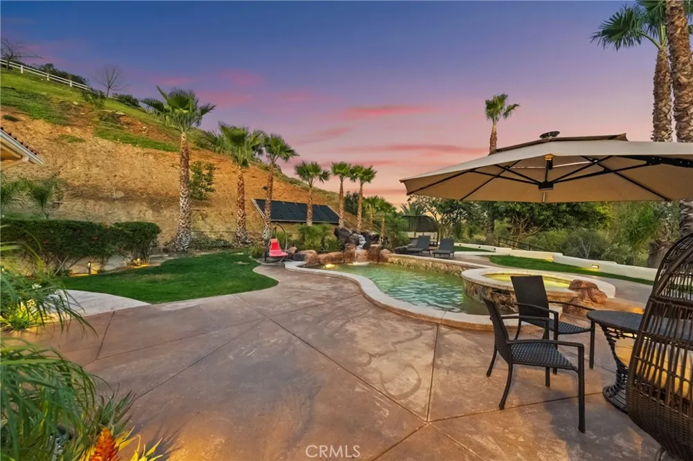 44930 Via Renaissance Temecula, CA 92590