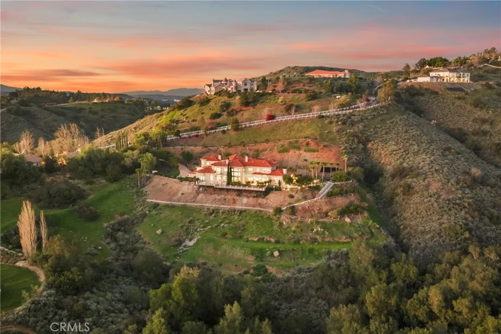 44930 Via Renaissance Temecula, CA 92590