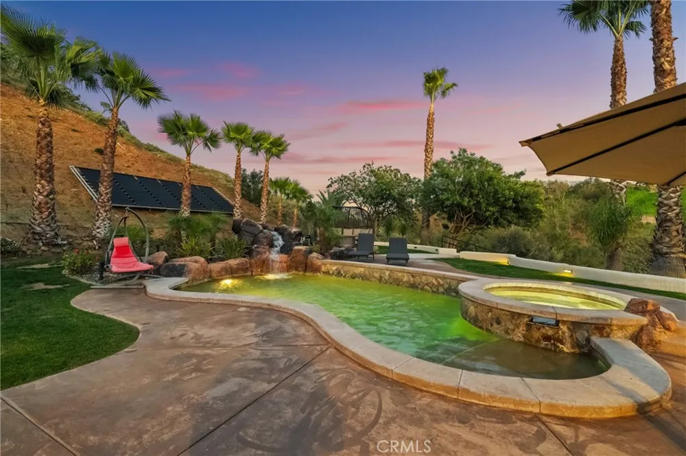 44930 Via Renaissance Temecula, CA 92590