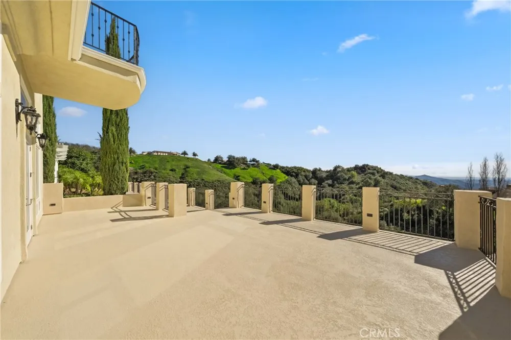 44930 Via Renaissance Temecula, CA 92590