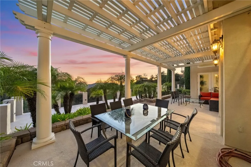 44930 Via Renaissance Temecula, CA 92590