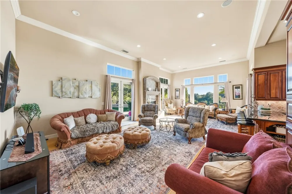 44930 Via Renaissance Temecula, CA 92590