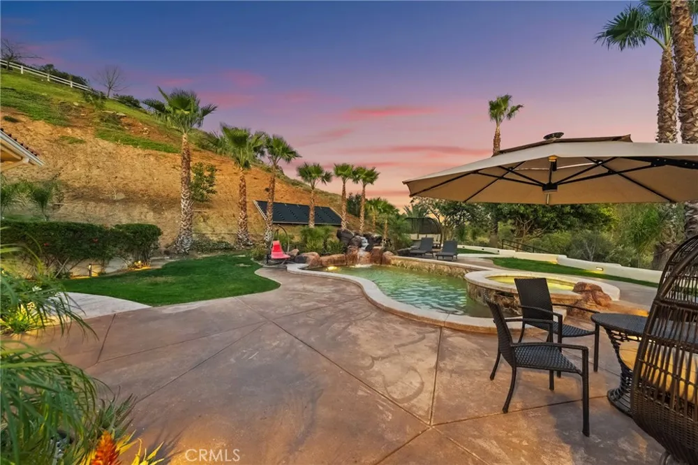44930 Via Renaissance Temecula, CA 92590