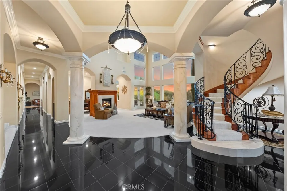 44930 Via Renaissance Temecula, CA 92590