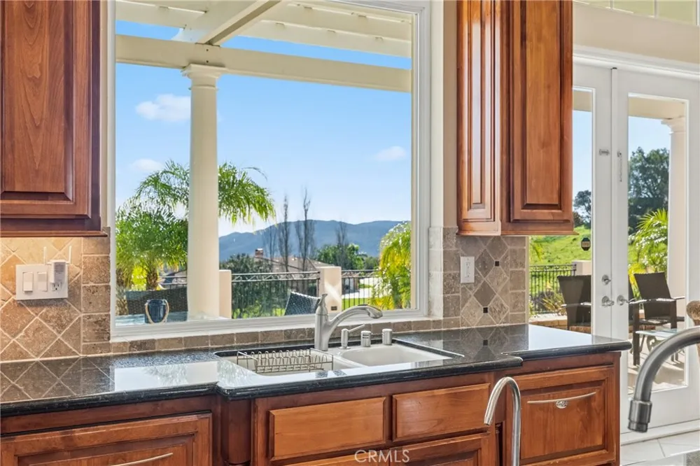 44930 Via Renaissance Temecula, CA 92590
