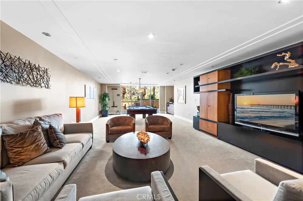 3147 Scholarship Irvine, CA 92612