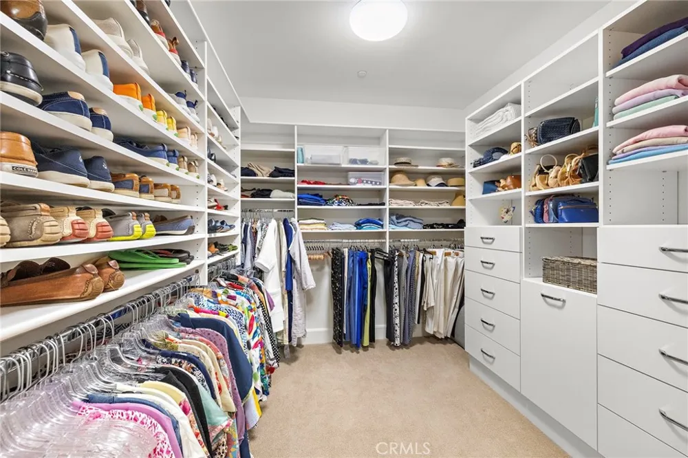 3147 Scholarship Irvine, CA 92612
