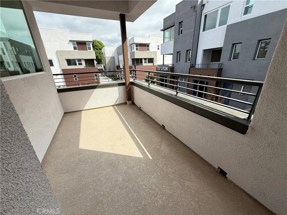 693 S Lyon Street Santa Ana, CA 92705