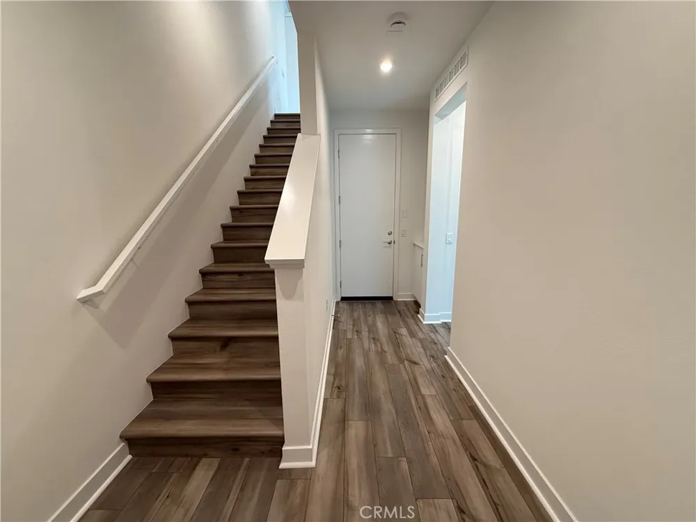 693 S Lyon Street Santa Ana, CA 92705