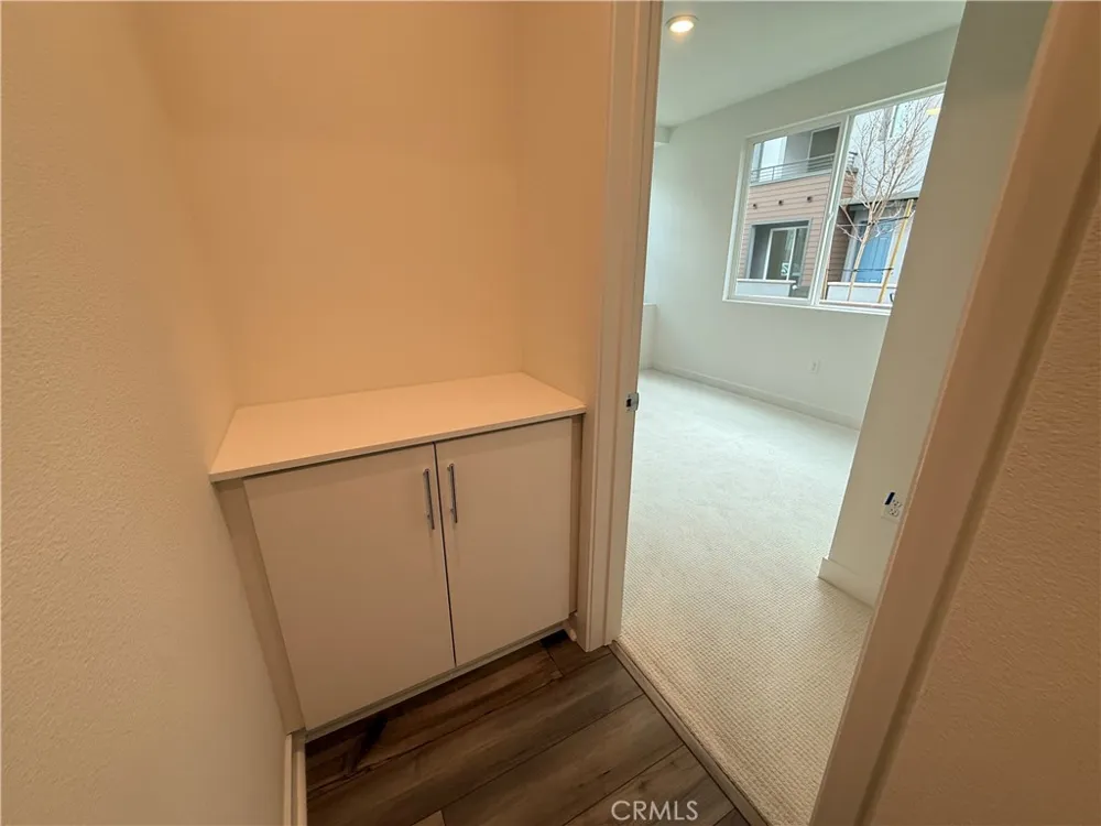 693 S Lyon Street Santa Ana, CA 92705