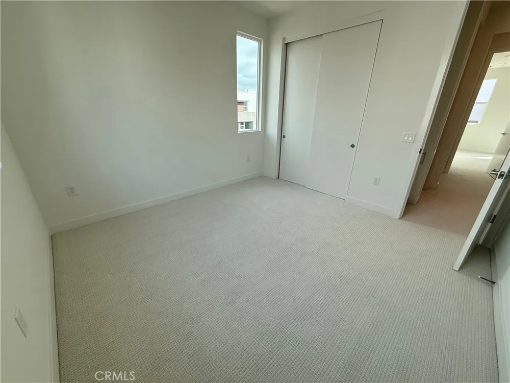 693 S Lyon Street Santa Ana, CA 92705