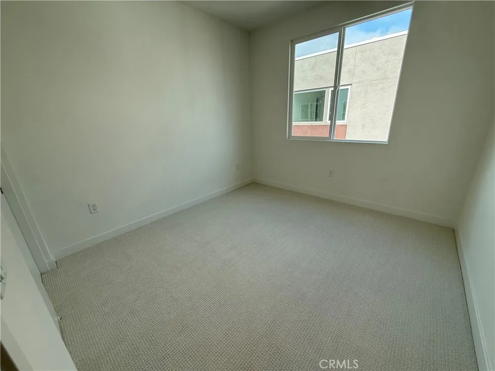 693 S Lyon Street Santa Ana, CA 92705