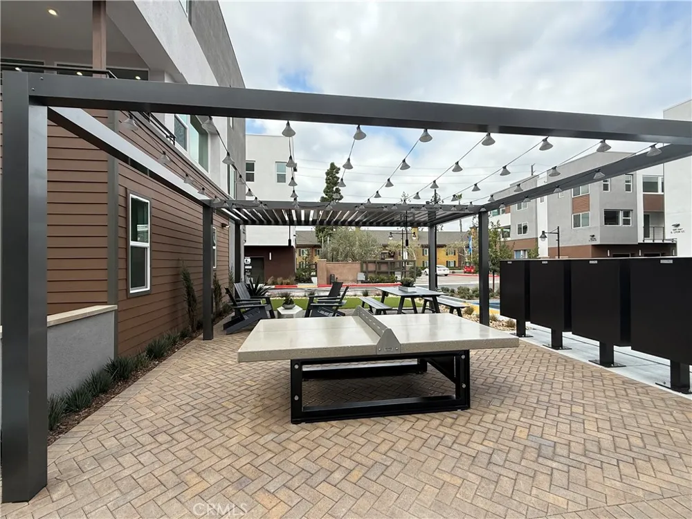 693 S Lyon Street Santa Ana, CA 92705
