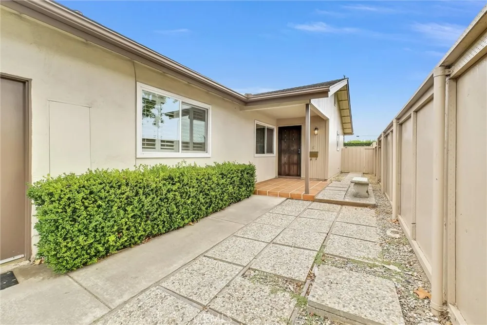 9766 Verde Mar Drive Huntington Beach, CA 92646