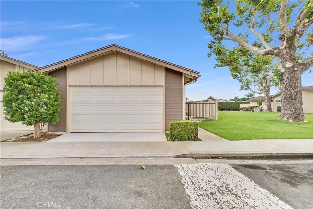 9766 Verde Mar Drive Huntington Beach, CA 92646
