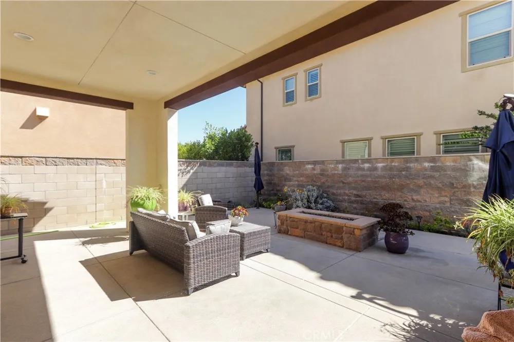 1090 Viejo Hills Drive Lake Forest, CA 92610