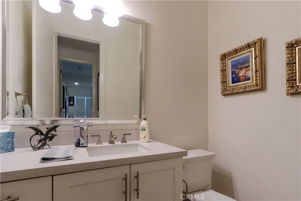 1090 Viejo Hills Drive Lake Forest, CA 92610