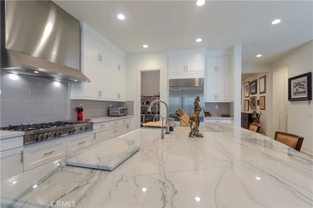 1090 Viejo Hills Drive Lake Forest, CA 92610