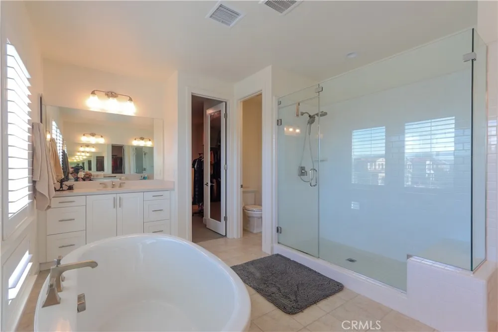 1090 Viejo Hills Drive Lake Forest, CA 92610