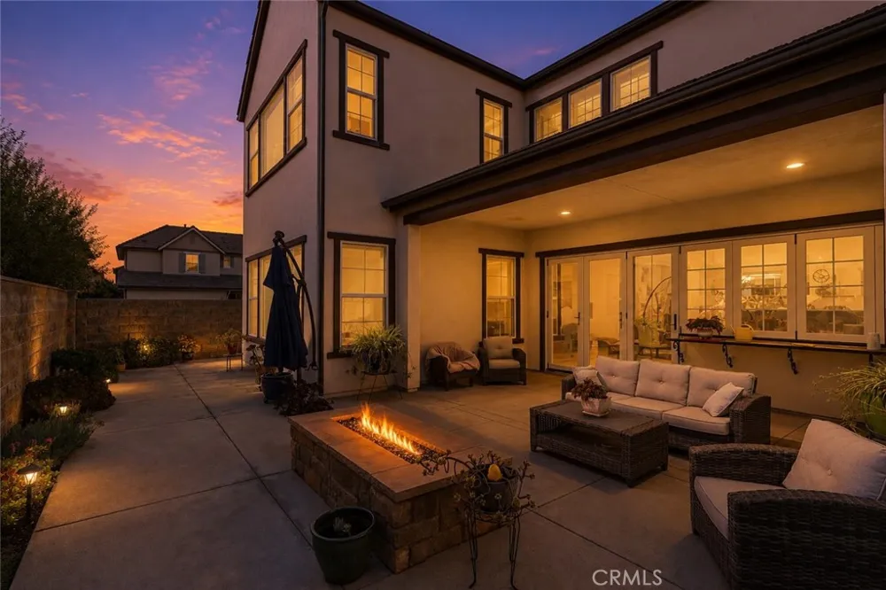 1090 Viejo Hills Drive Lake Forest, CA 92610
