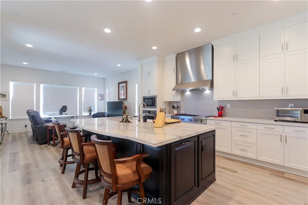 1090 Viejo Hills Drive Lake Forest, CA 92610