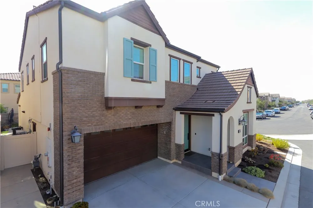 1090 Viejo Hills Drive Lake Forest, CA 92610