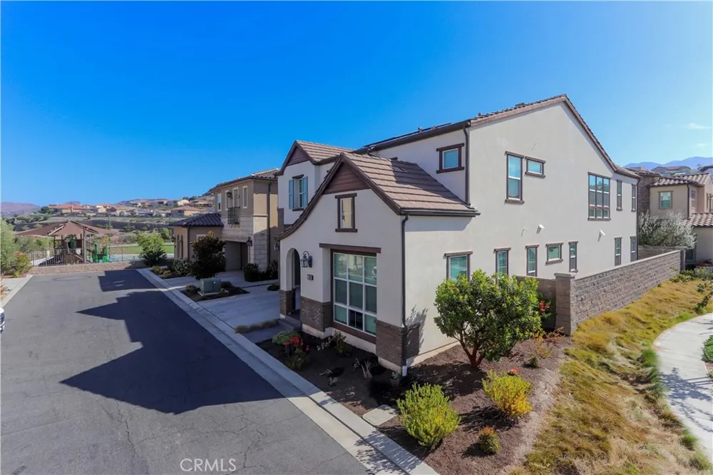1090 Viejo Hills Drive Lake Forest, CA 92610