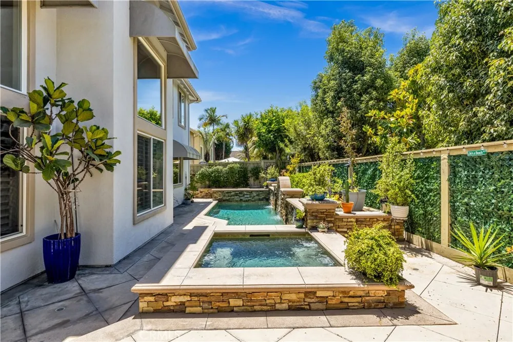 805 Futura San Clemente, CA 92672