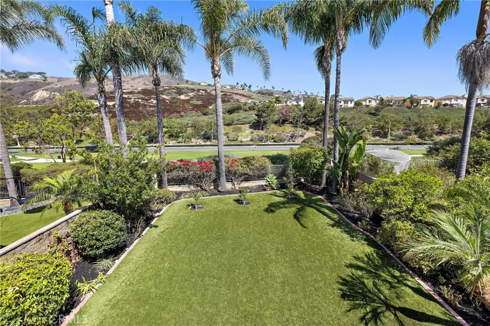 1012 Las Posas San Clemente, CA 92673
