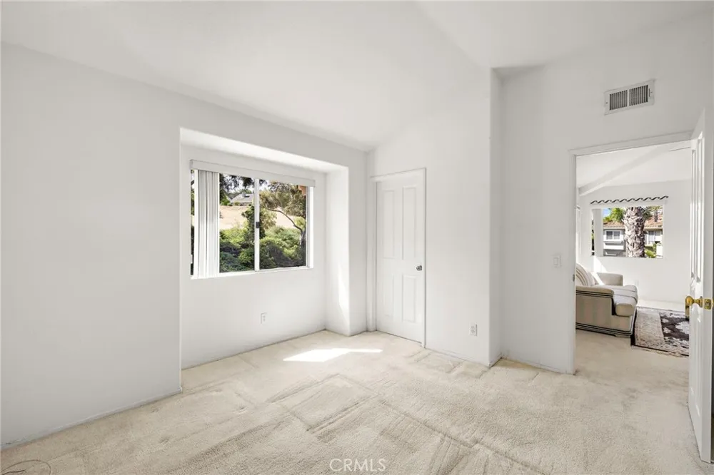1012 Las Posas San Clemente, CA 92673