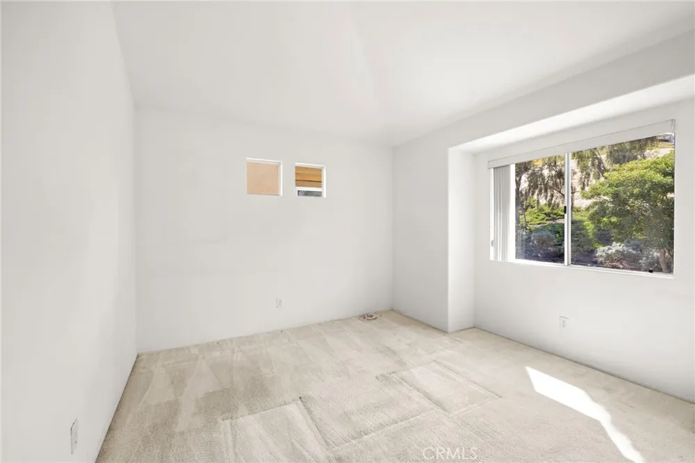 1012 Las Posas San Clemente, CA 92673