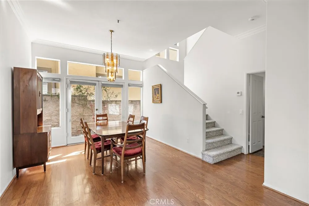 1012 Las Posas San Clemente, CA 92673