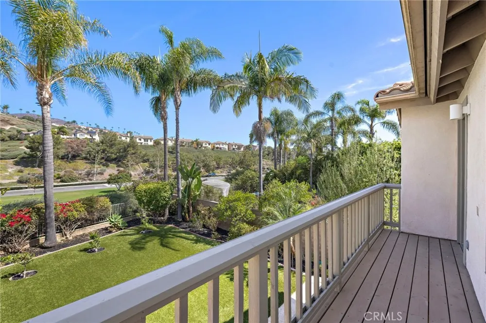 1012 Las Posas San Clemente, CA 92673
