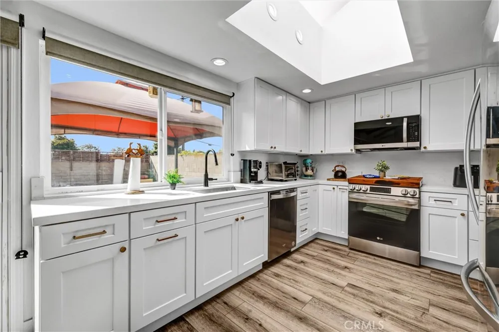 14442 Pinebrook Tustin, CA 92780