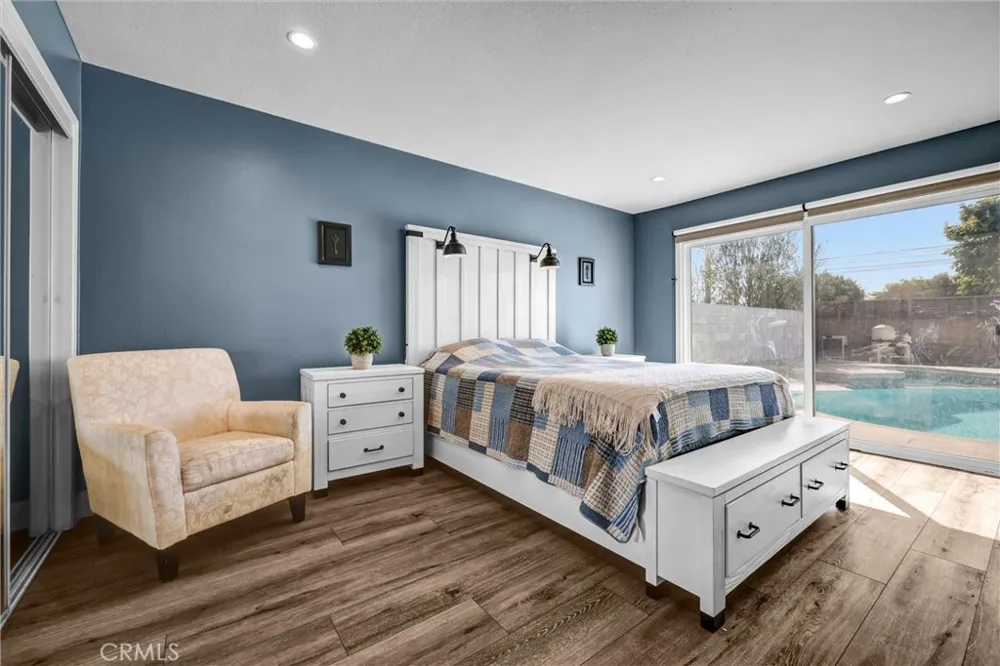 14442 Pinebrook Tustin, CA 92780
