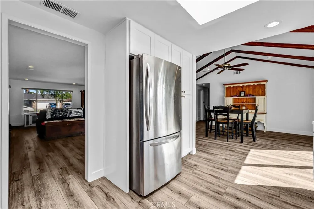 14442 Pinebrook Tustin, CA 92780