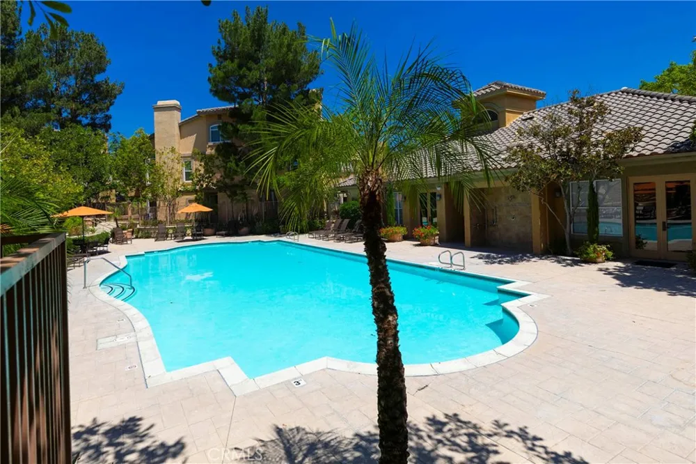 19431 Rue De Valore #59E Lake Forest, CA 92610