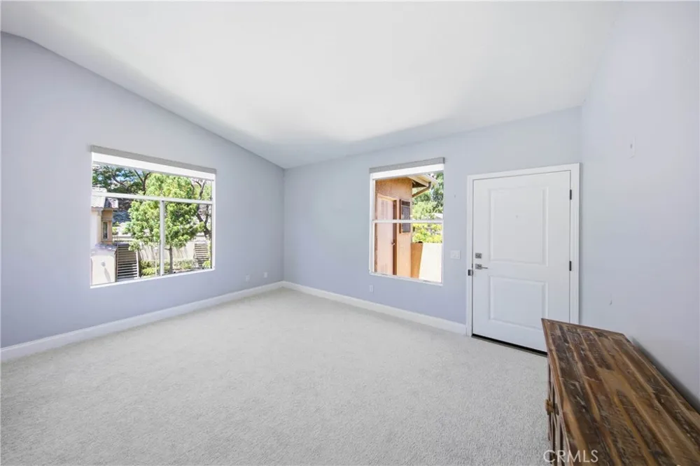 19431 Rue De Valore #59E Lake Forest, CA 92610
