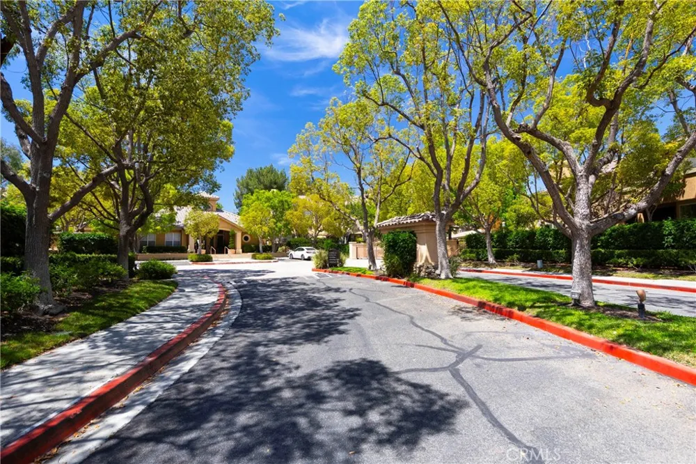 19431 Rue De Valore #59E Lake Forest, CA 92610